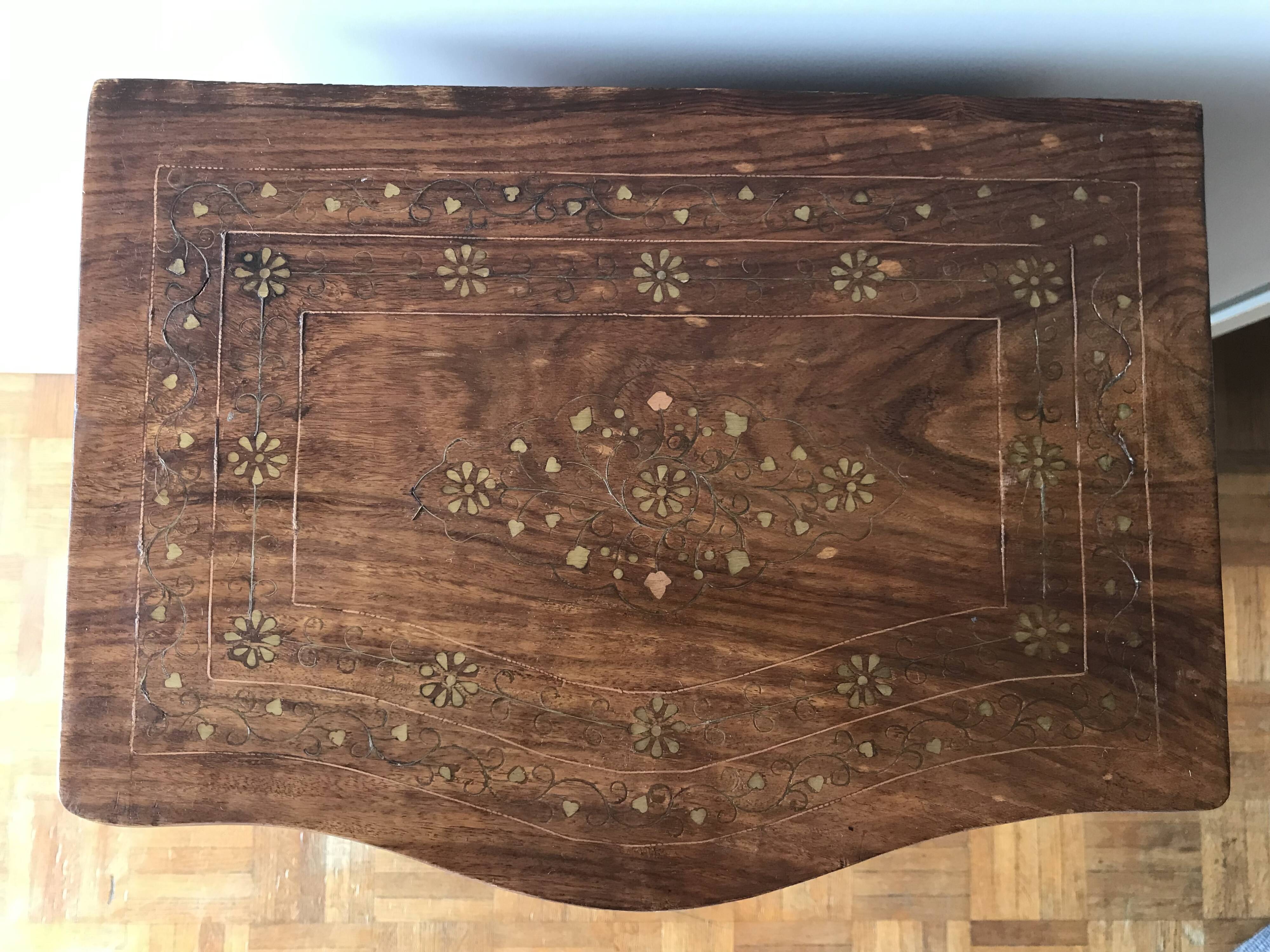 Meuble chiffonnier marqueterie ancien artisanal