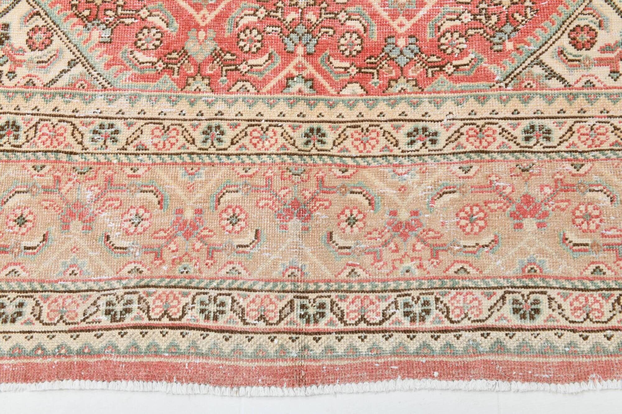 Vintage Turkish carpet in ivory and powder pink, 276 × 382 cm