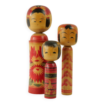 Set of 3 japanese kokeshi dolls