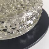 Applique en verre ciselé et métal laqué 1970