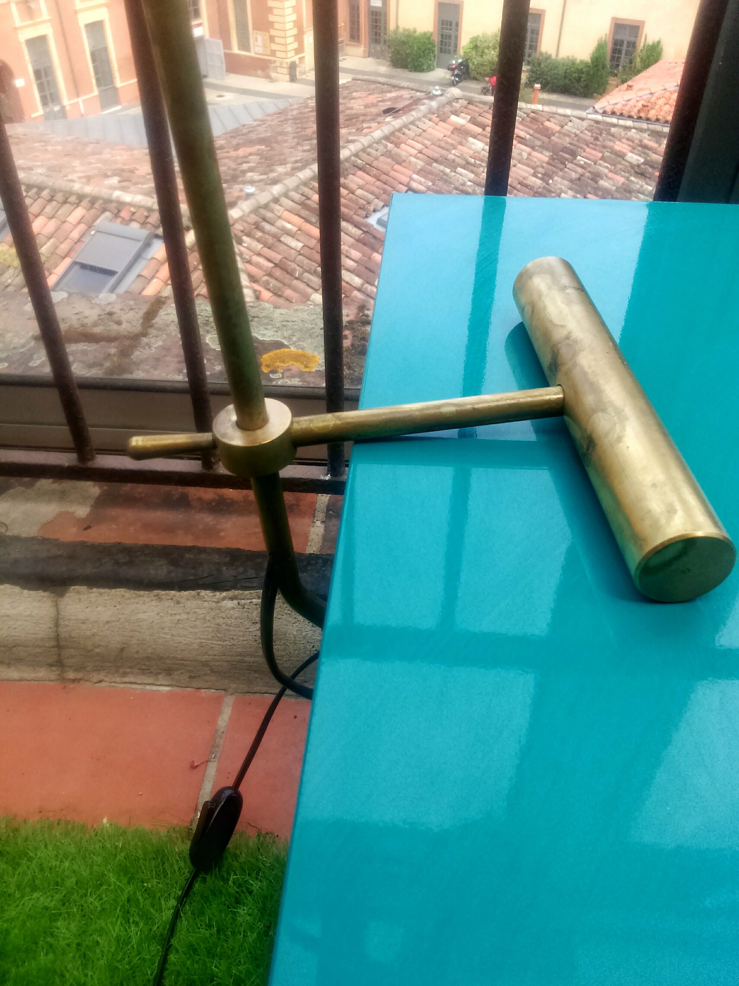 Desk lamp to counterbalance in the style of Italian creations of the 1950s