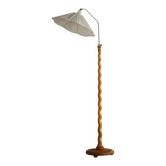 Lampadaire suédois avec base en bouleau tourné et abat-jour plissé, milieu du 20e siècle