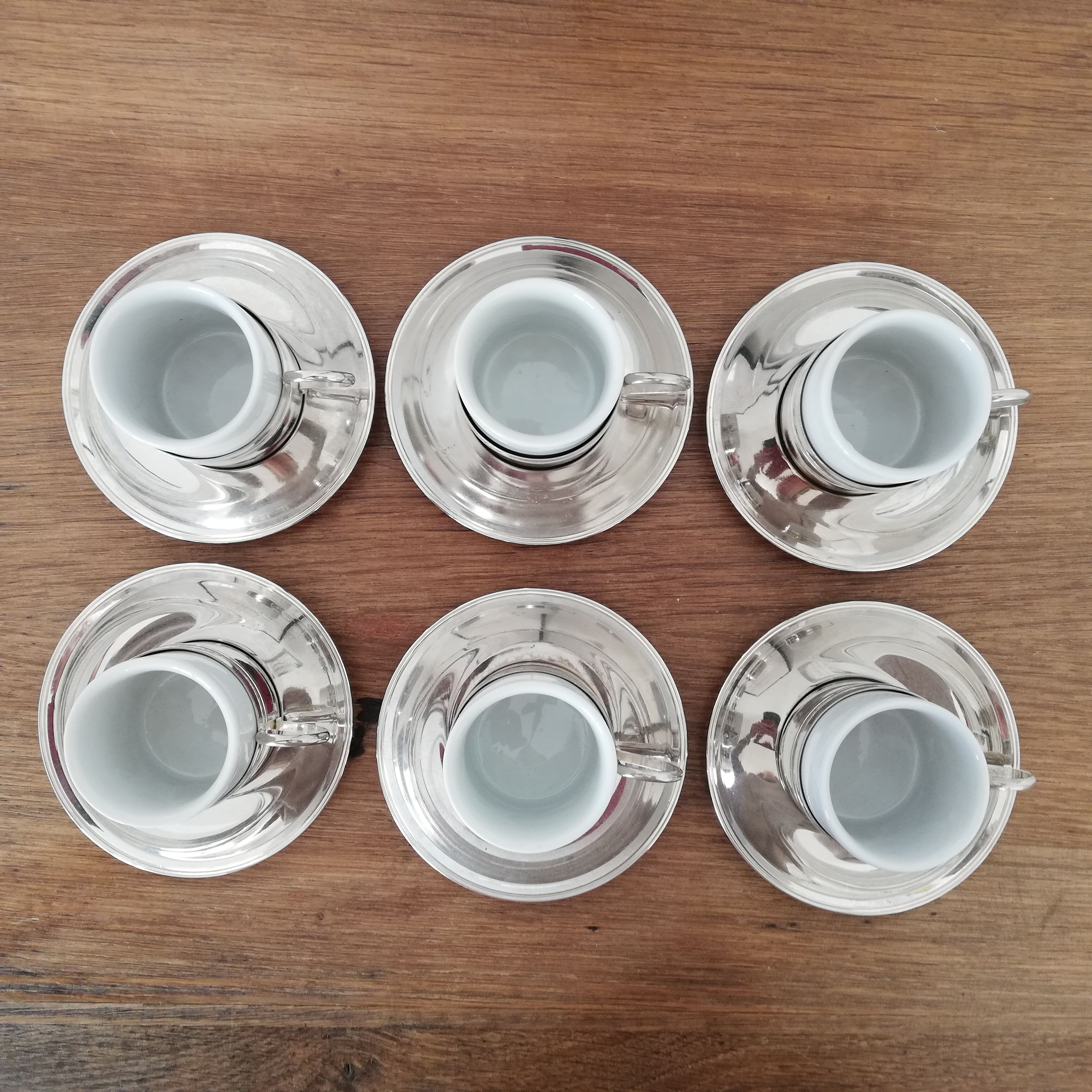 6 ceramic and metal coffee cups