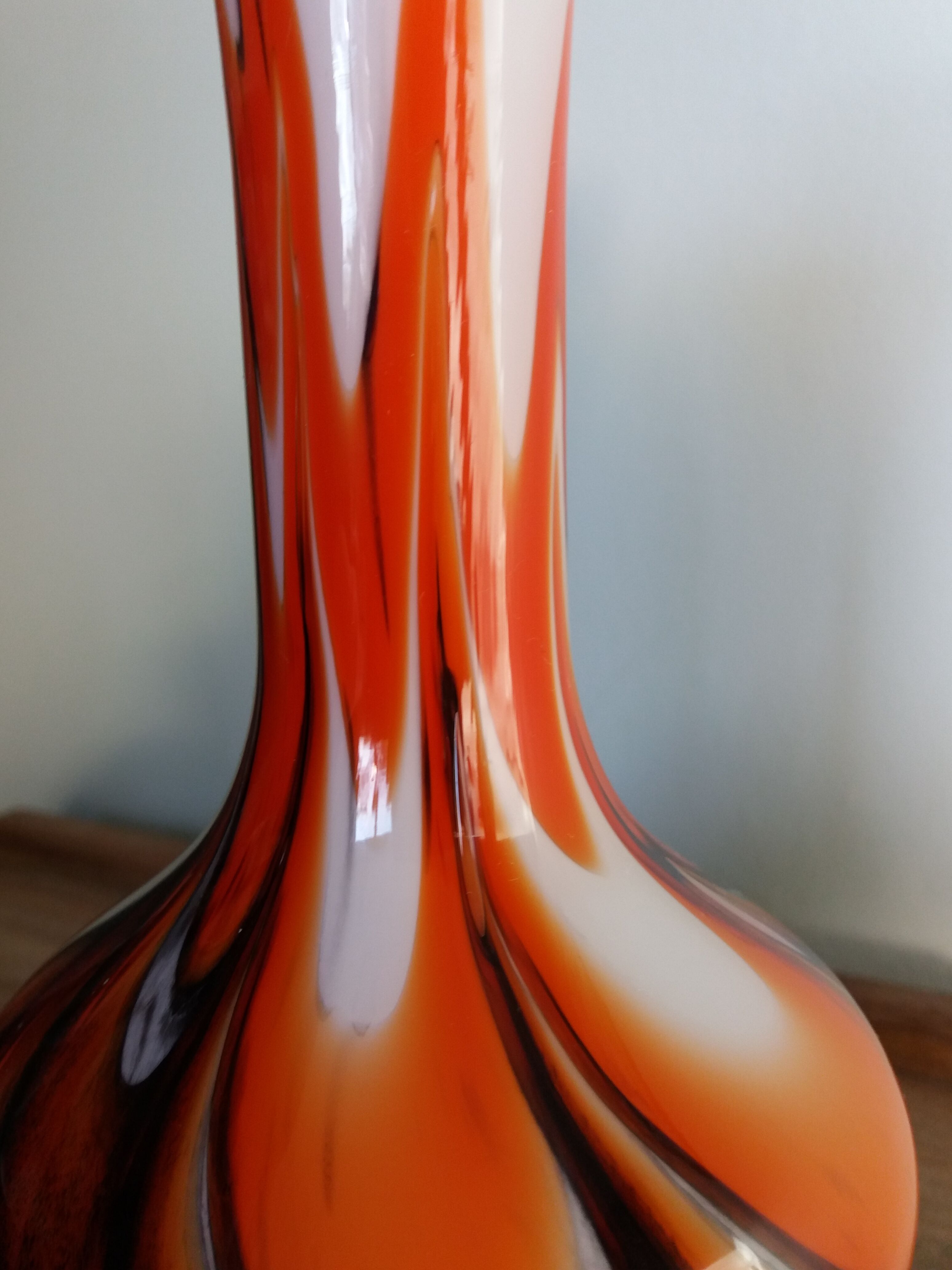 Vetreria Barbieri vase from Empoli in Italy in opaline glass from Florence