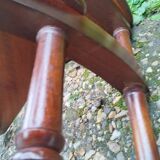 Escalier de bibliothèque ancien en bois