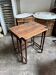 2 nesting tables in turned oak ☐ 62.5 x 33.5 cm