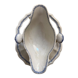 Faience de Gien, saucière with scallop shell decoration