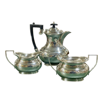 English coffee set in silver metal of the early twentieth century