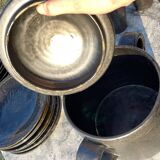 Service Vallauris, la poterie du grand chêne. Céramique émaillée noir métal