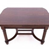 Antique table with 6 chairs from around 1880. After renovation.