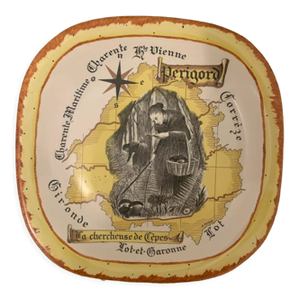 Plate Périgord the researcher of porcini mushrooms porcelain of limoges limcolor