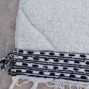 Tapis blanc en laine naturelle