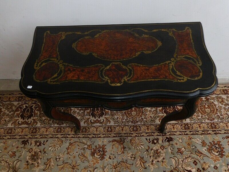 Napoleon III game table