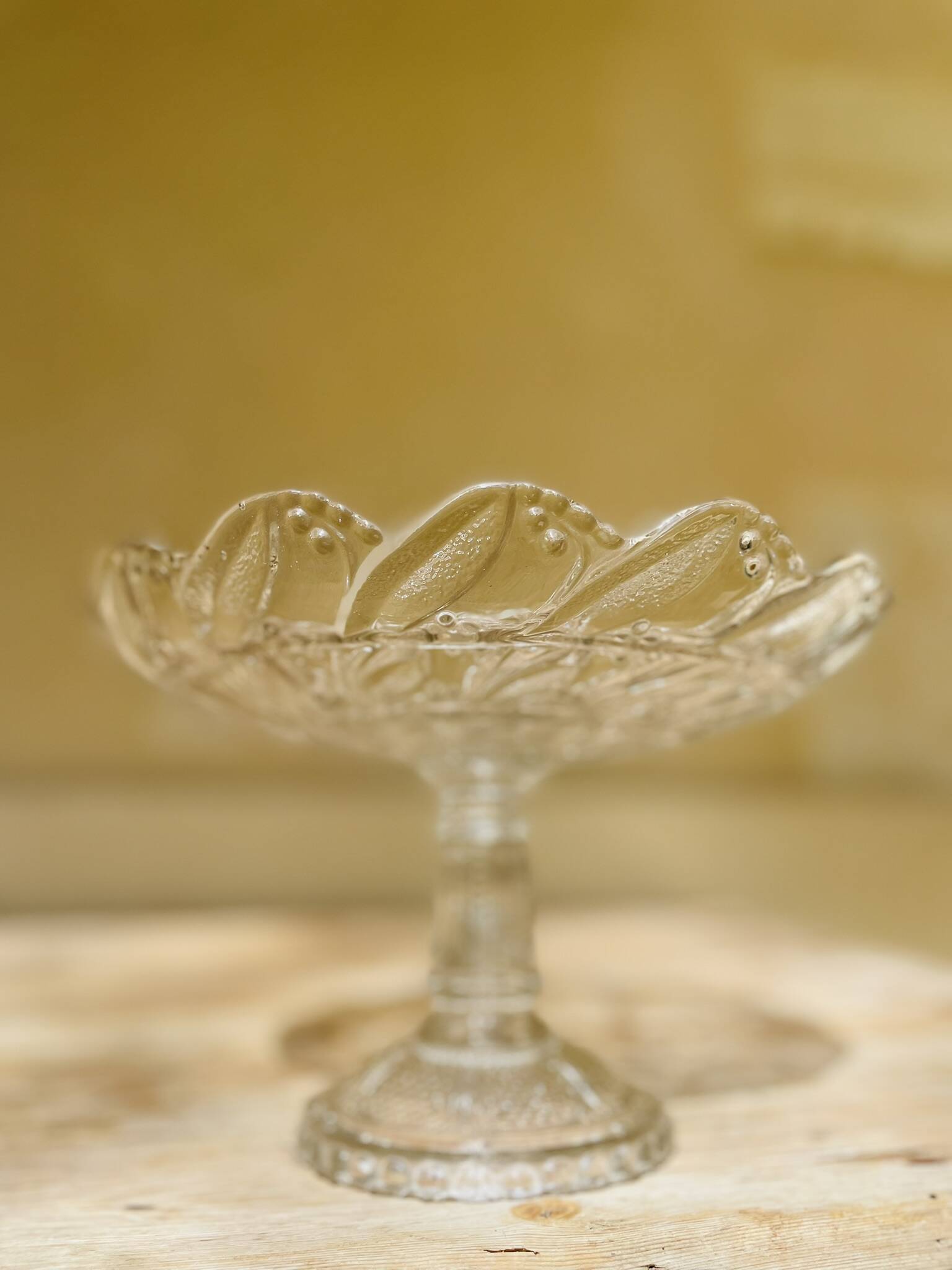 Art Deco glass fruit bowl, late 19th century