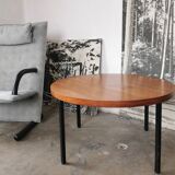 Round coffee table in walnut veneer and metal