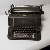 Hermes ambassador typewriter, 1952