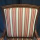Paire de fauteuils en noyer style Louis XVI