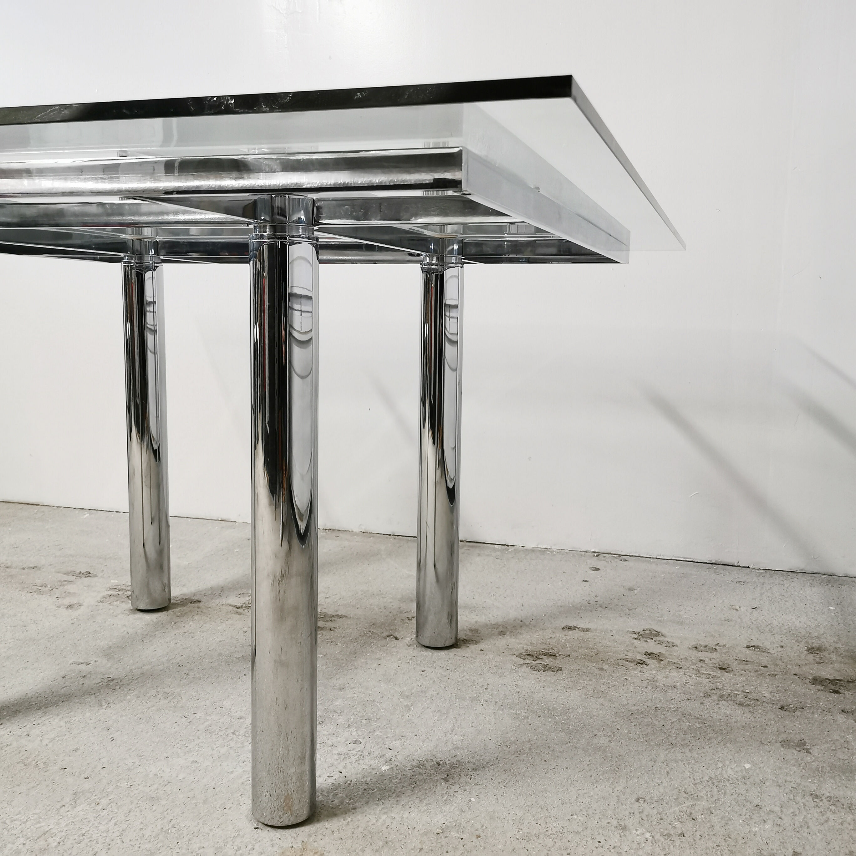 Tobia Scarpa's "André" dining table for Knoll, 2000