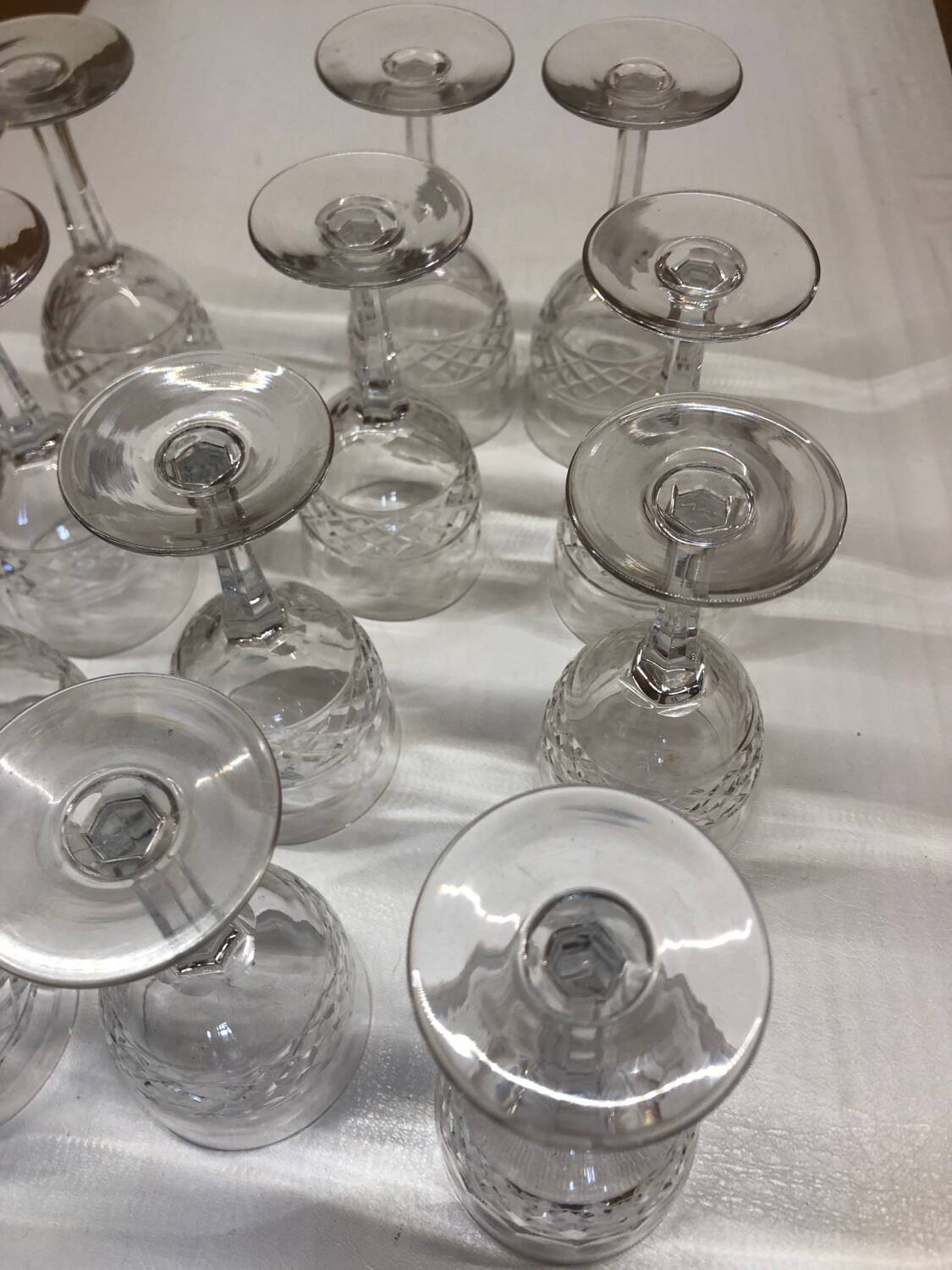 Set of 12 cut crystal stemmed glasses from the Nancy crystal factory, art deco