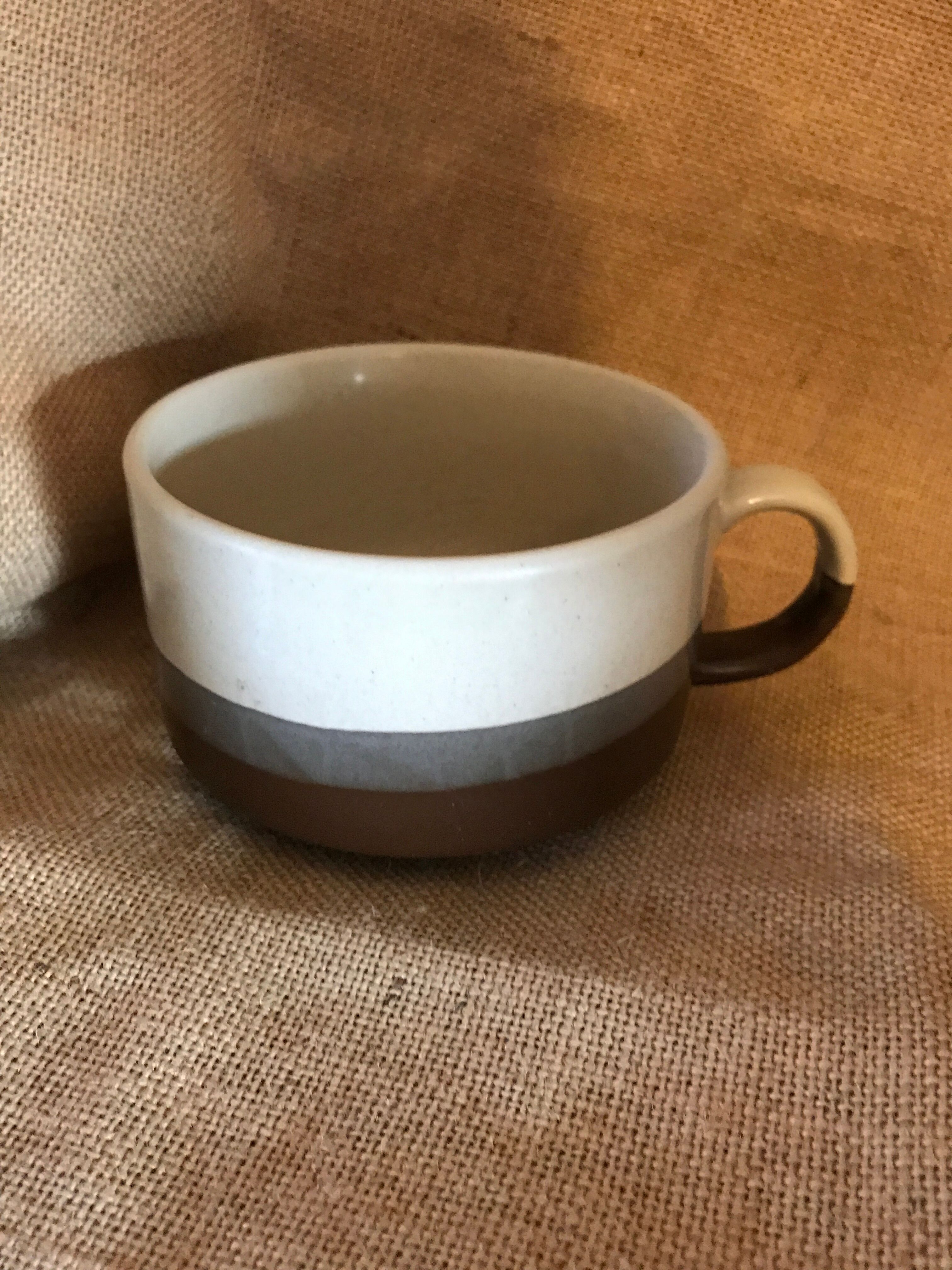 Pair of mug cups in sandstone