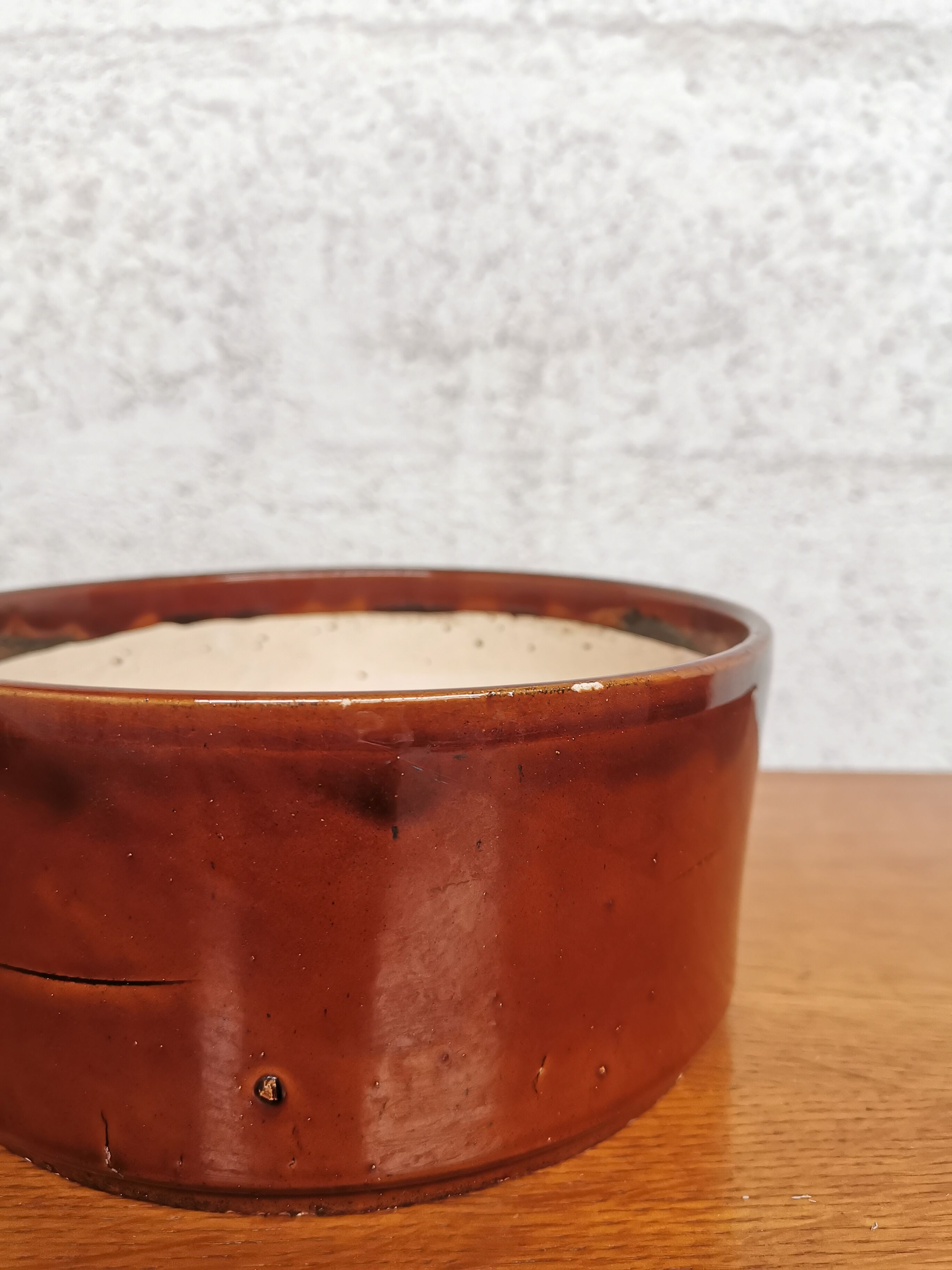 Glazed stoneware salad bowl