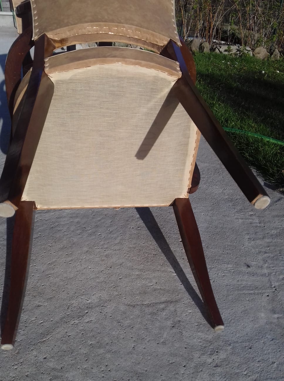 batch of 2 bridge chairs, golden beige color