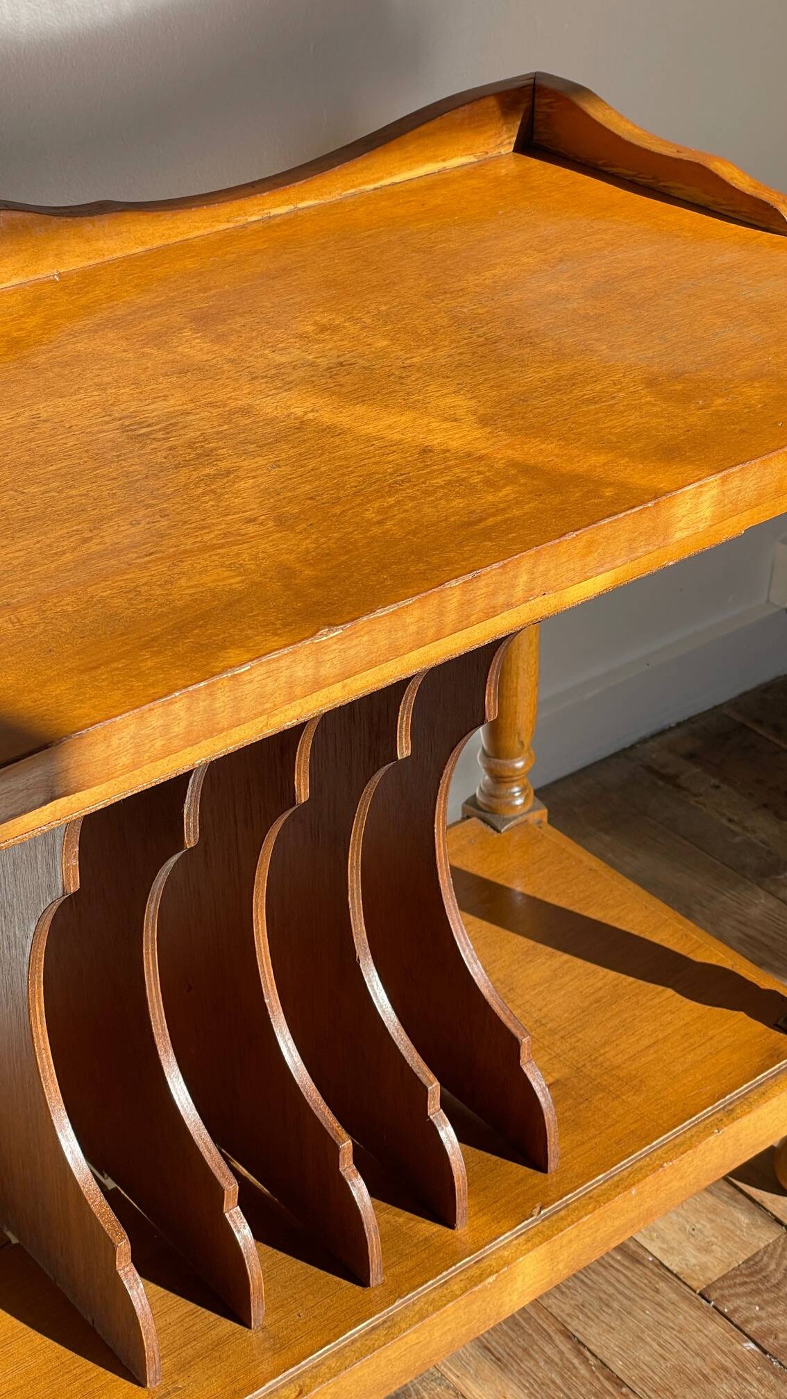 Geometric vintage record player furniture