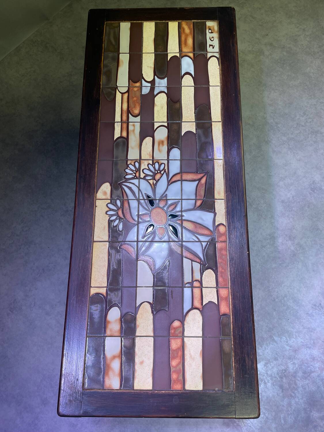 Wooden and ceramic coffee table