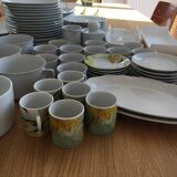 78-piece dish service