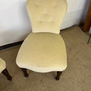 Paire de fauteuils crapauds sans accoudoirs