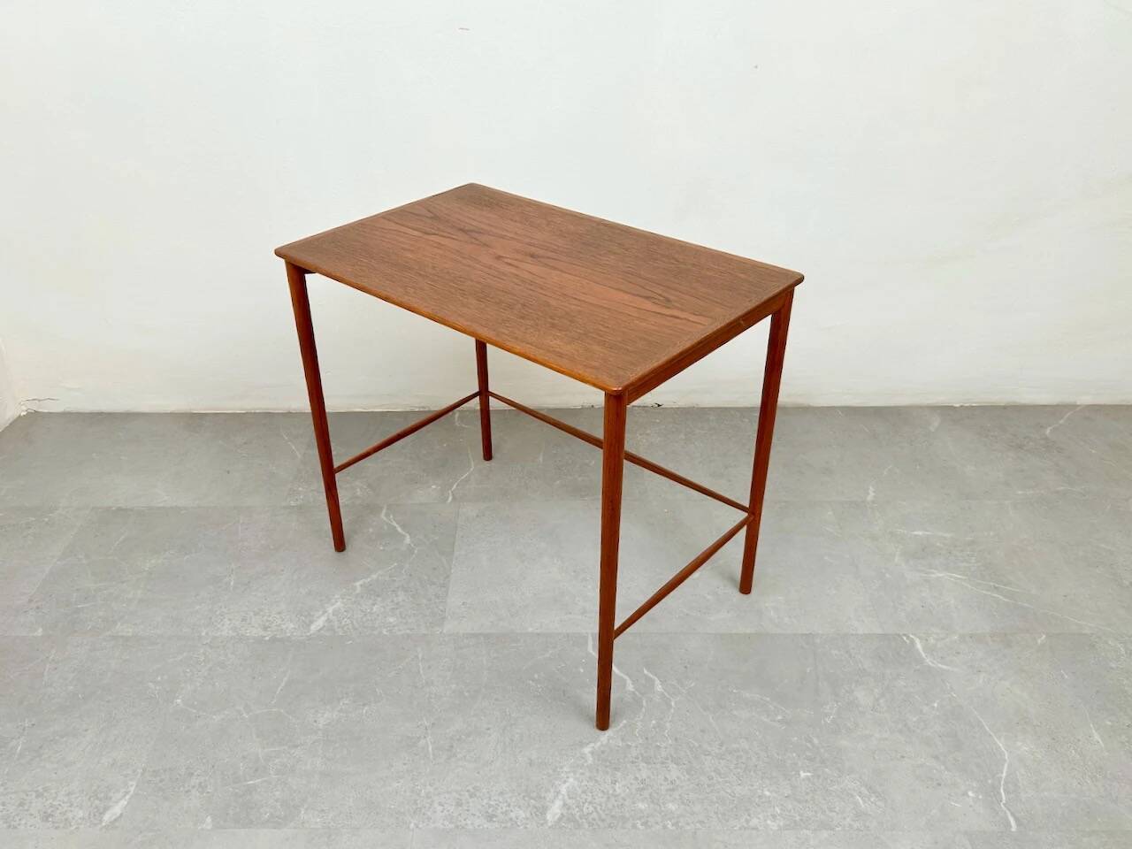 Table d'appoint par Kaj Winding pour P. Jeppesen