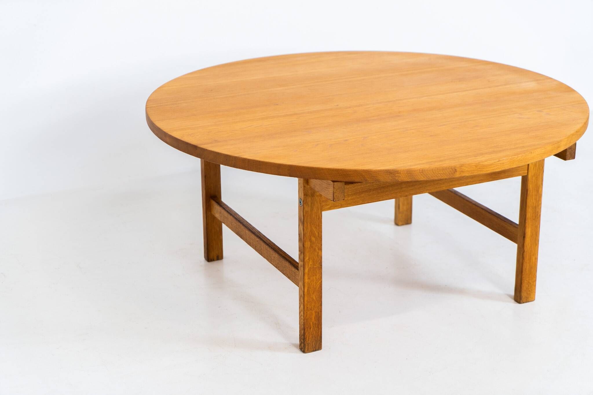 Coffee table in oak by Hans J. Wegner for PP Møbler