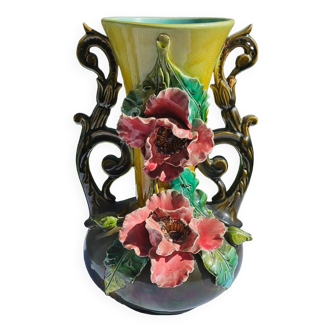 Slip vase