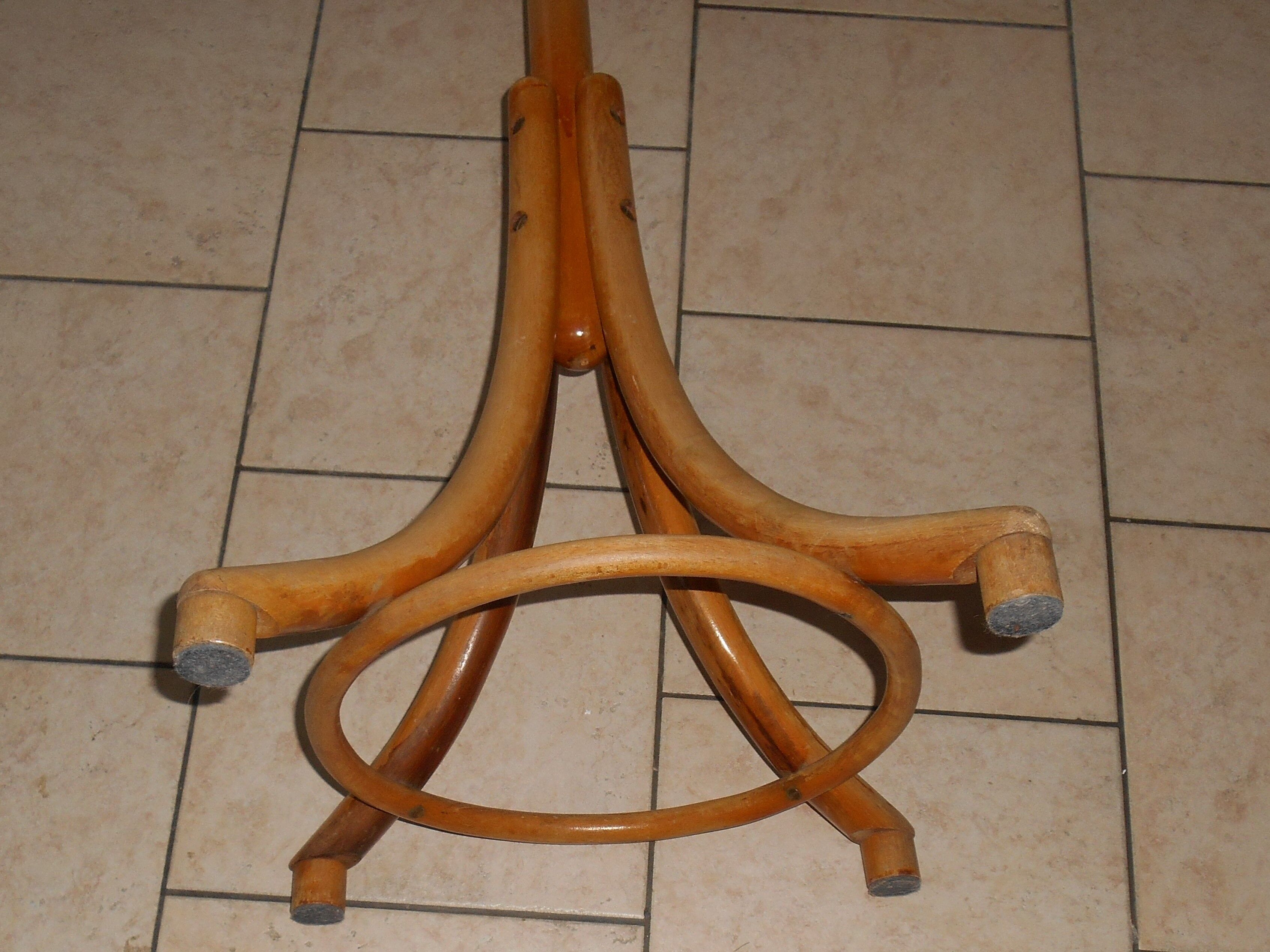 Old parrot coat rack