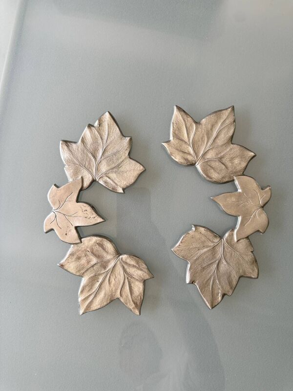 Ensemble dessous de plat et porte-couteaux