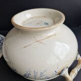 Iron clay soup tureen, Creil de Montereau model Linotte bleue