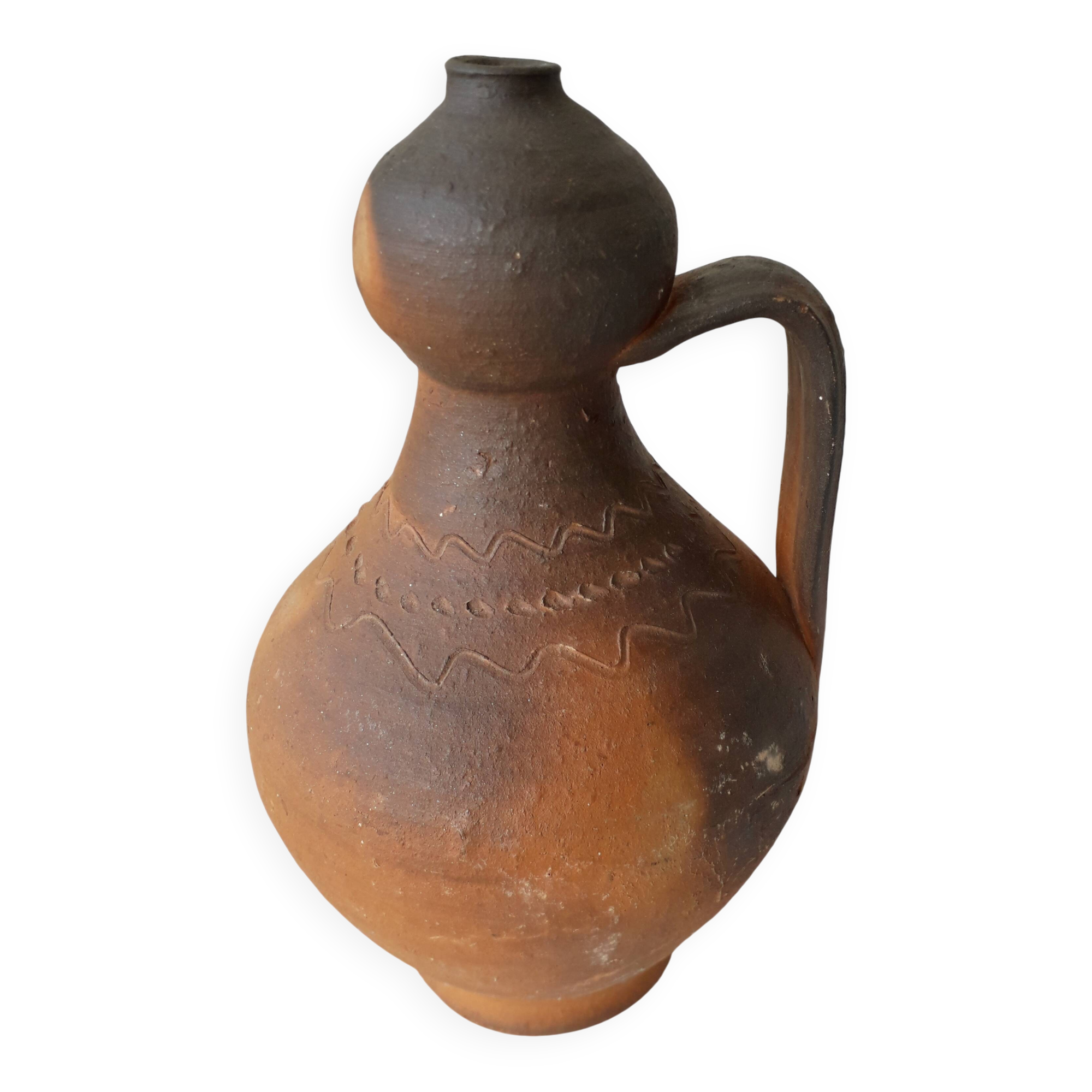 Poterie, vase en terre cuite