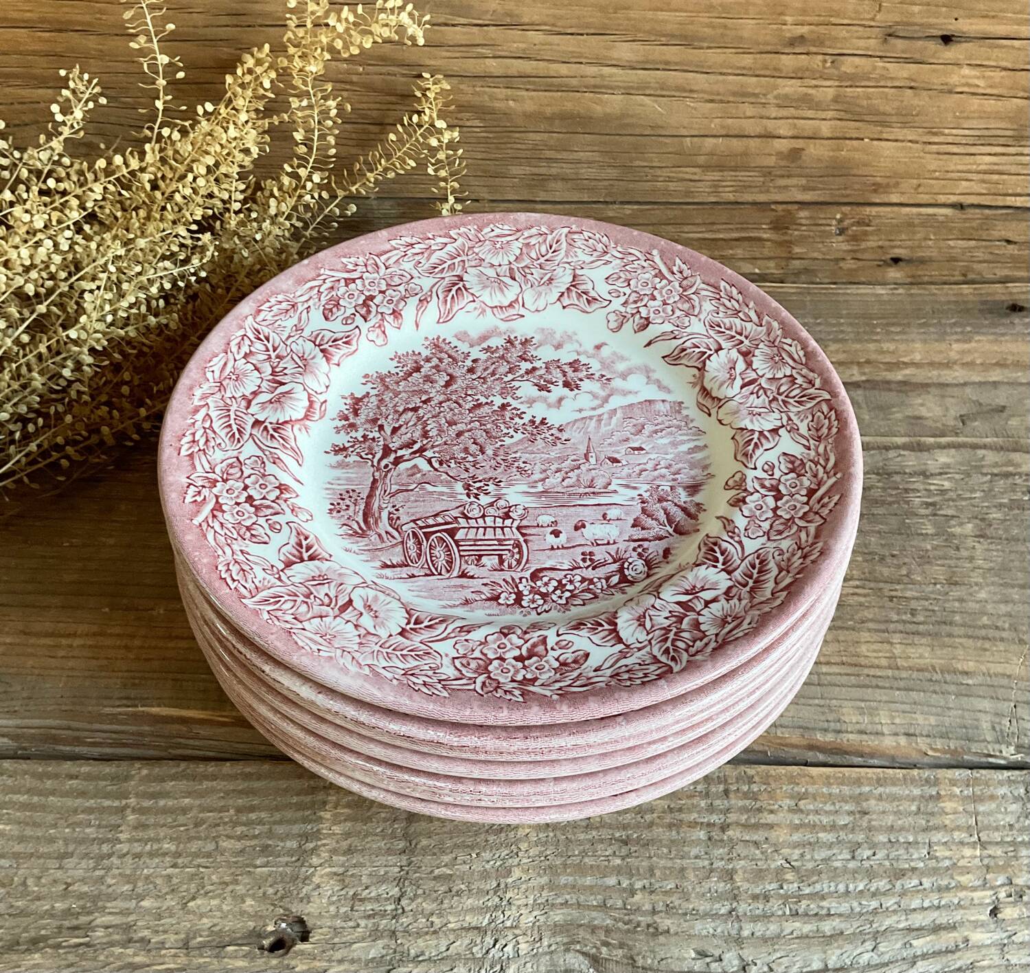 7 EIT England dessert plates