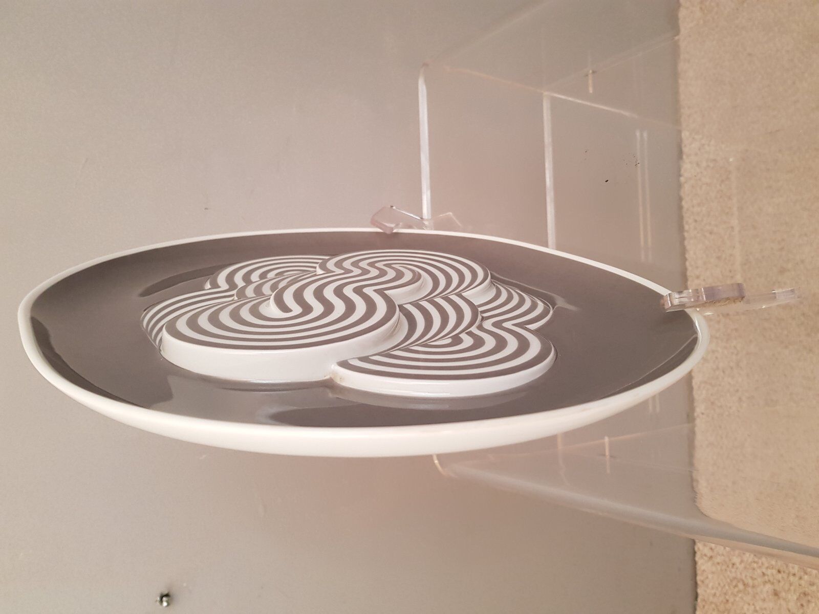 Wall plate in porcelain by Natale Sapone for Rosenthal, 1972