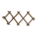 Wooden accordion coat rack