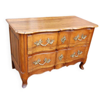 commode arbaléte d époque louis XV en noyer du 18e siécle