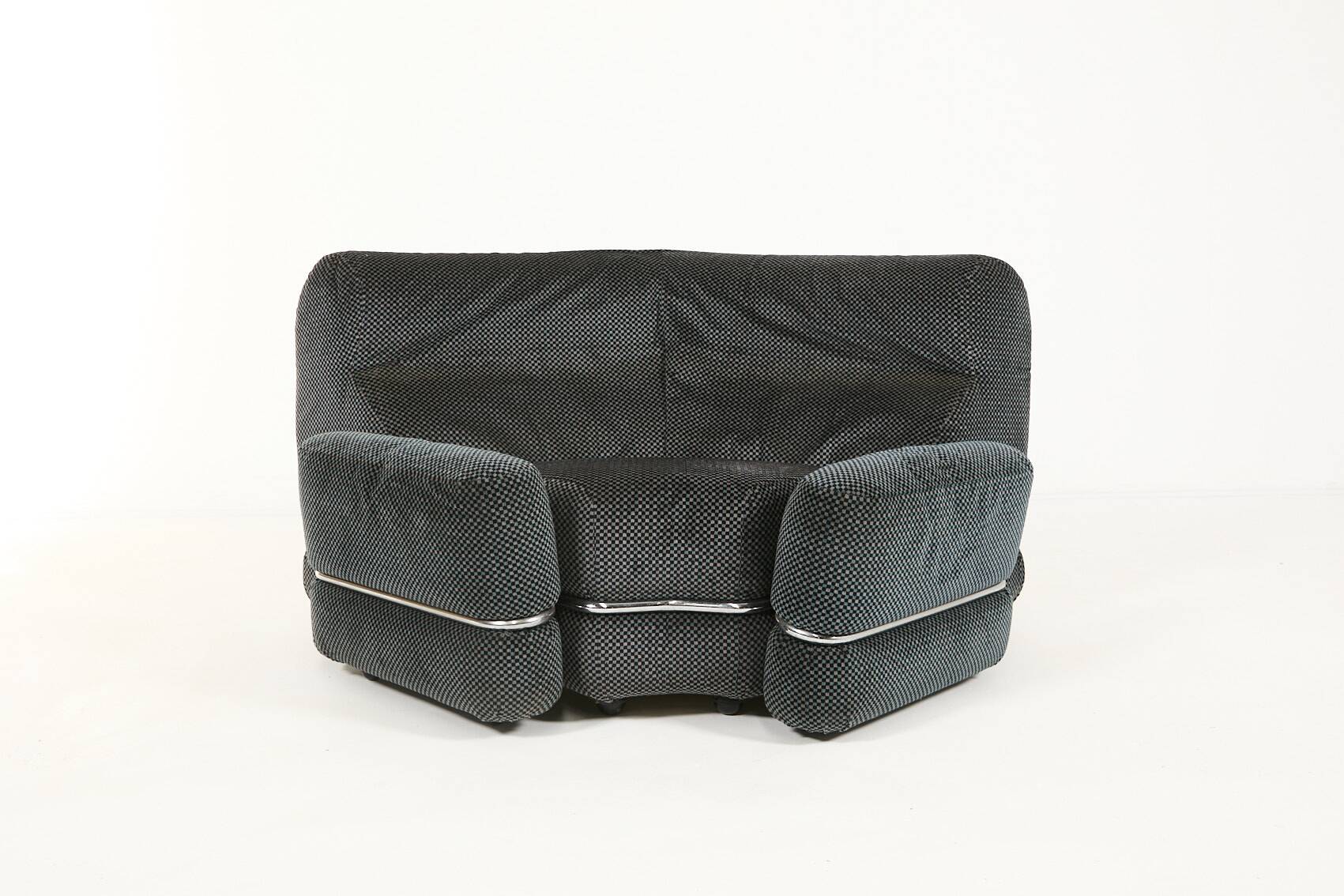 1970’s Vintage Italian modern lounge chair