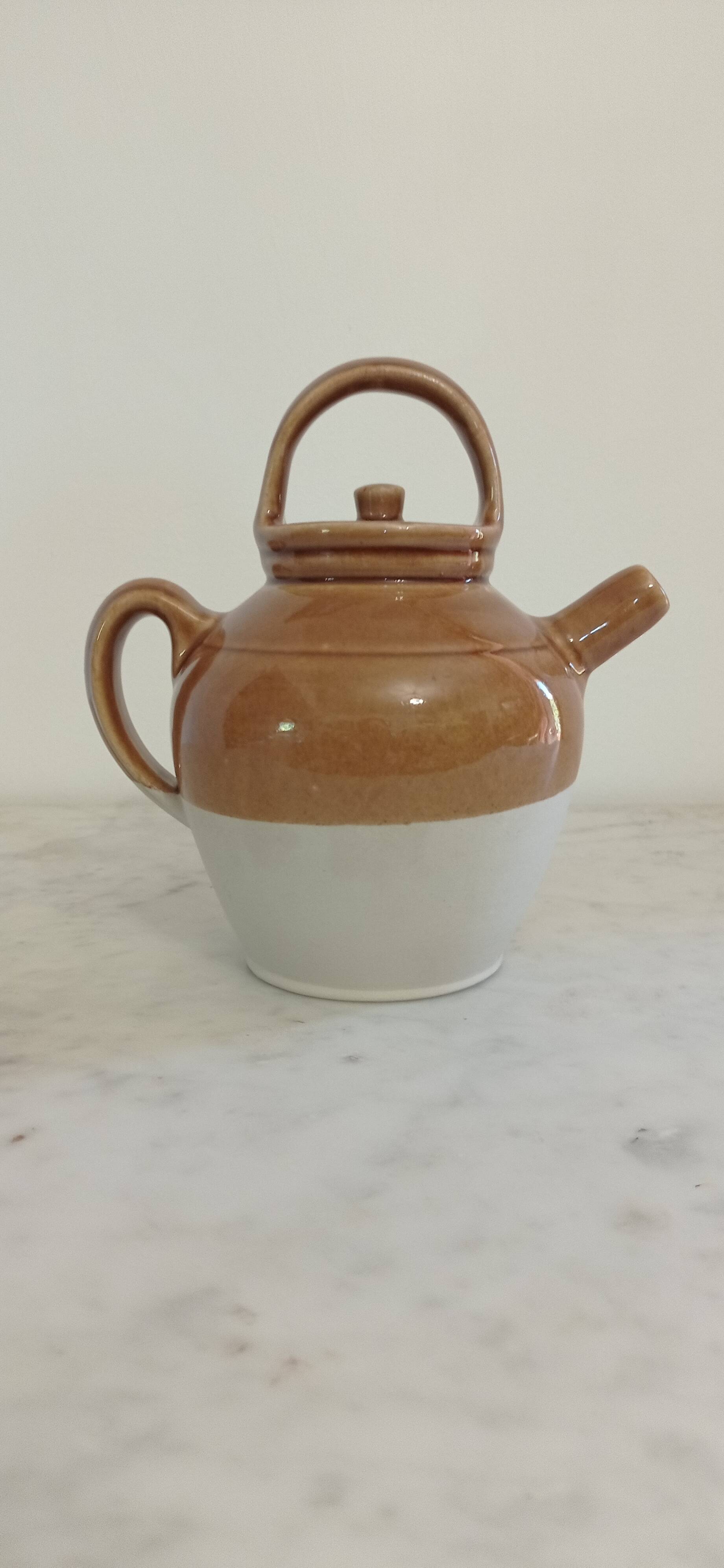 Jug with lid manufactured by Digoin