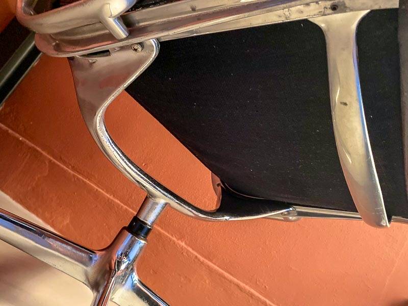 EA 216 armchair Herman Miller old edition