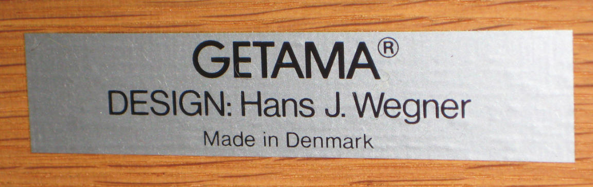 Wegner Chair with footrest