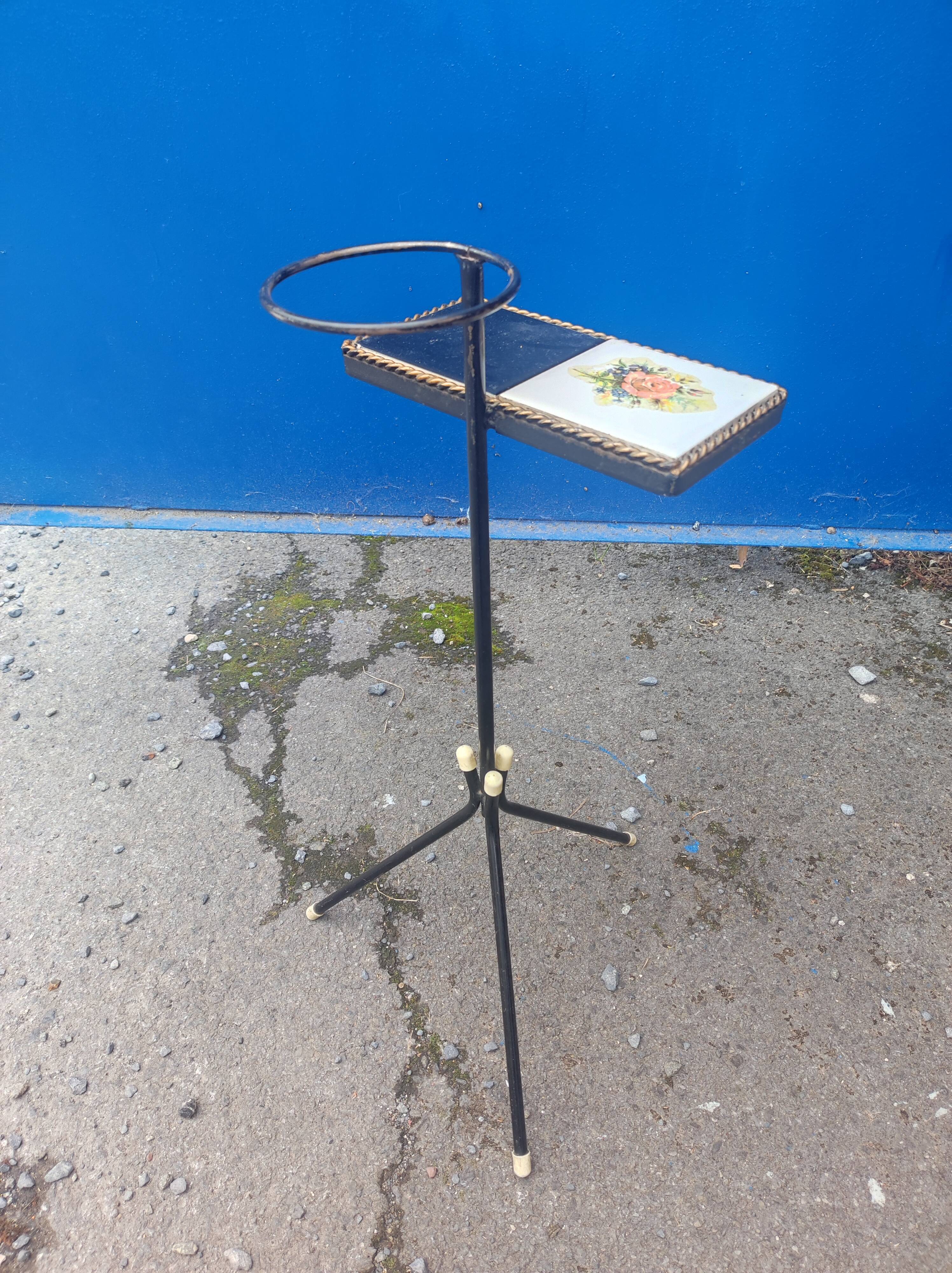 Ashtray door tripod steel and vintage ceramic tiles
