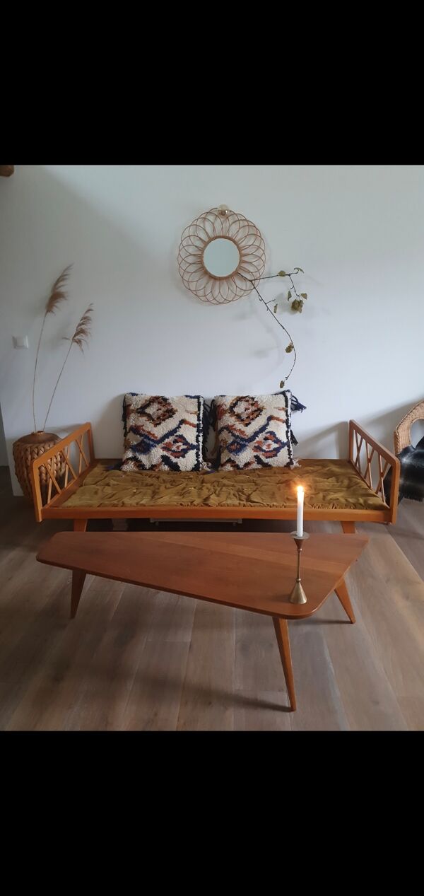 Table basse tripode