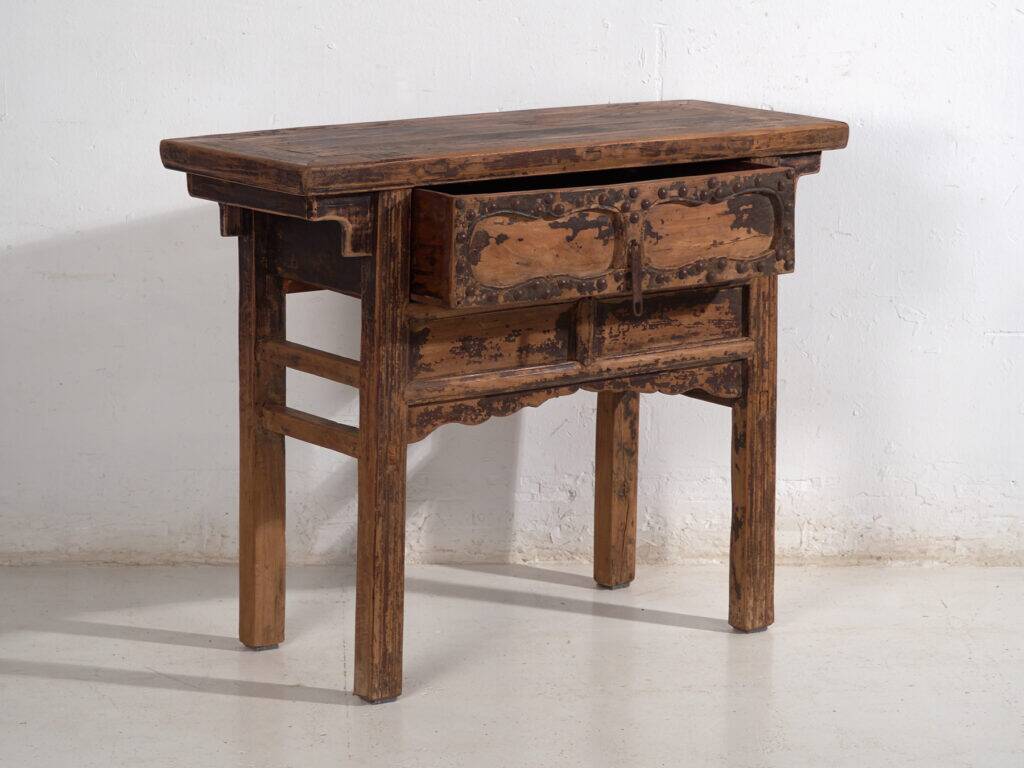Console ancienne en orme avec ferronnerie – Chine, circa 1900