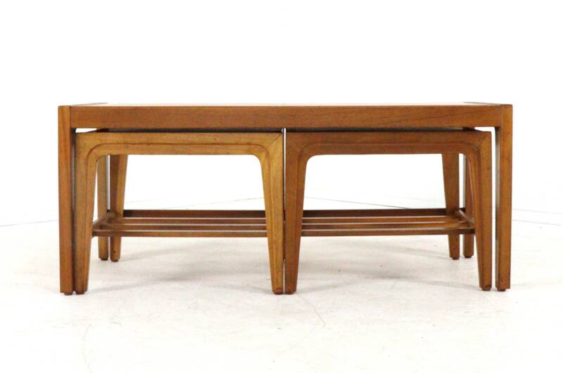 Table basse Remploy + tables d'appoint