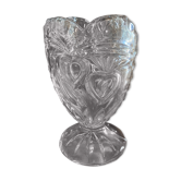 Vase en cristal  ancien avec des motifs de cœurs